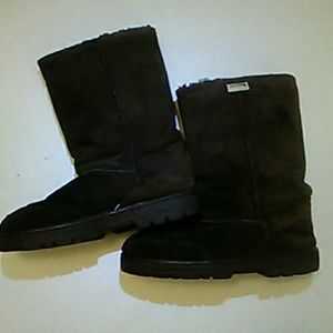 Dark brown bearpaw boots